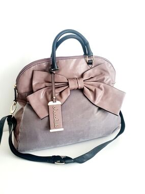 Chocolate New York Mauve Bow Satchel with Black Handles and Strap